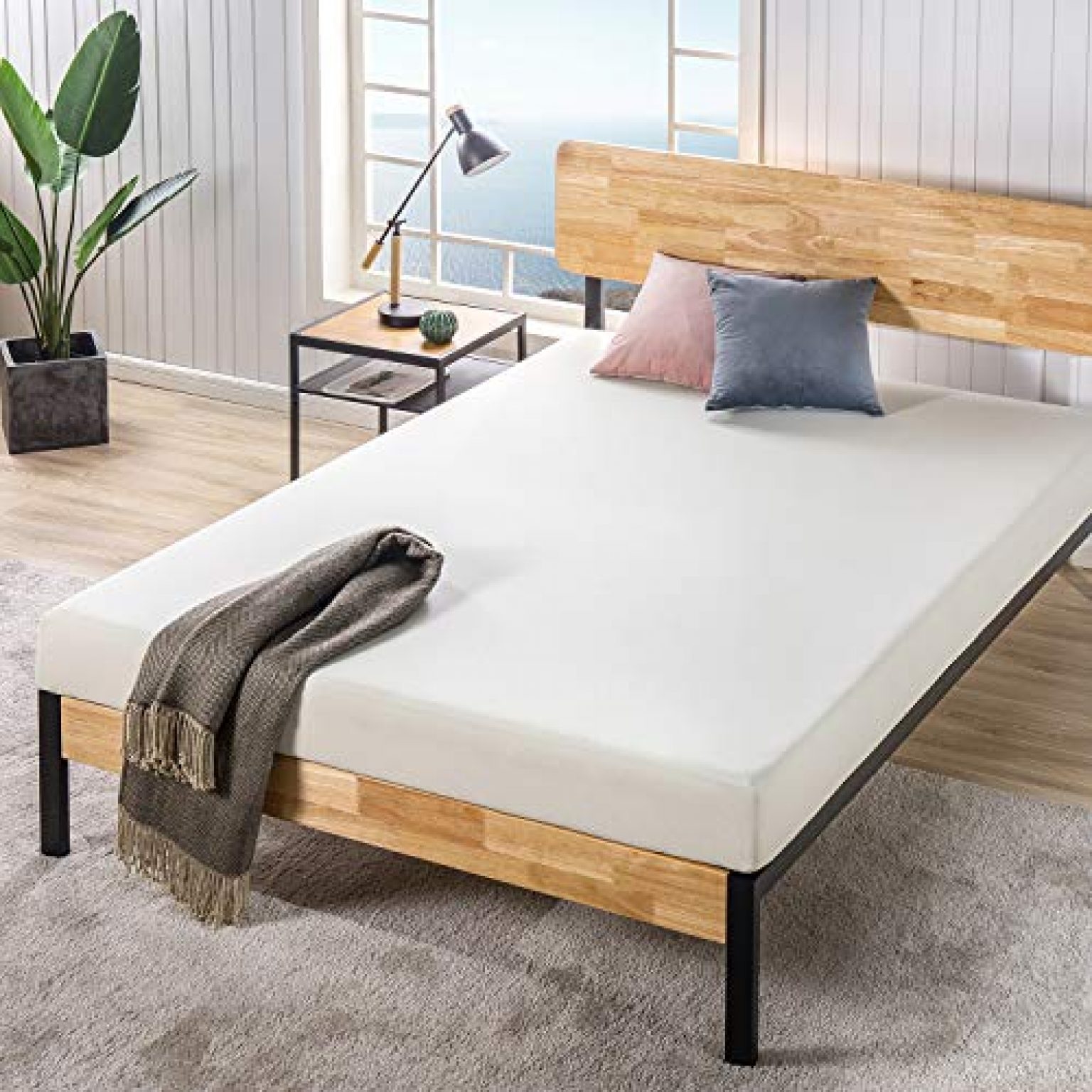 Zinus Ultima Comfort Memory Foam 6 Inch Mattress, Queen